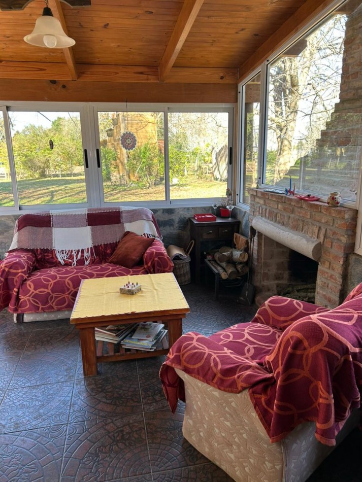 Cabaña con ampliacion sobre amplio lote de 1.530 m² en Punta Indio