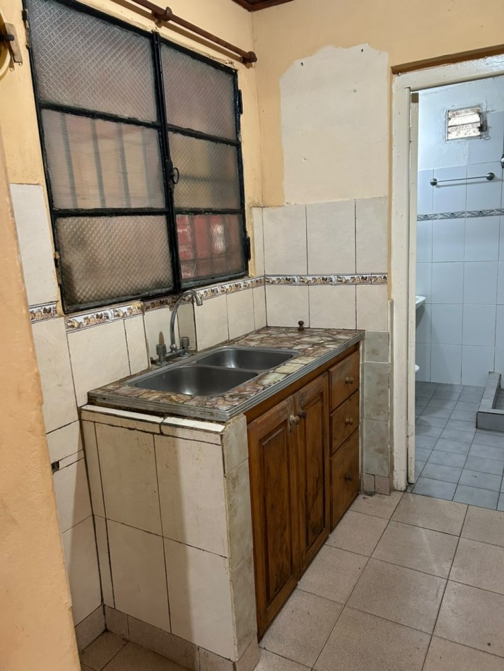 Casa sobre calle Mamboreta entre Sarmiento y La Selva, localidad de Punta Indio