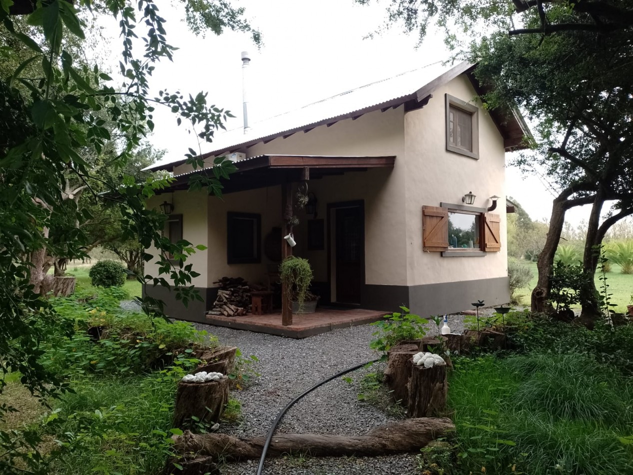 Casa campestre estilo cabaña loft de doble altura en calle El Pericon, Punta Indio