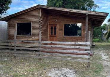 En Venta Cabaña Sobre Calle 22 Entre San Joaquin y San Benito, Veronica, Punta Indio.